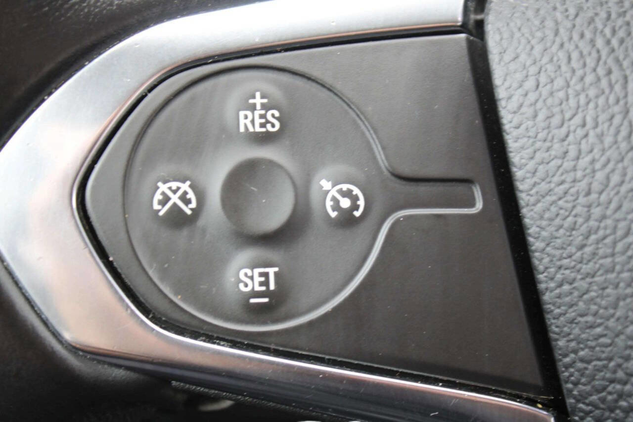 Used 2019 Chevrolet Traverse LT image 29