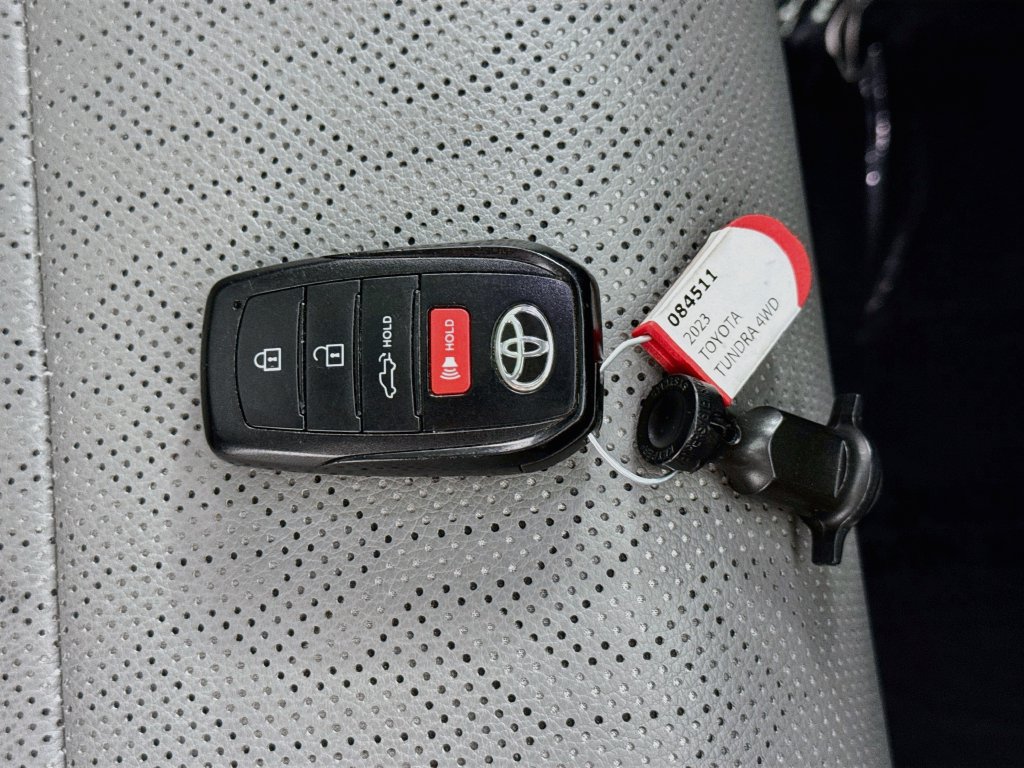 Used 2023 Toyota Tundra Limited AWD/4WD image 41