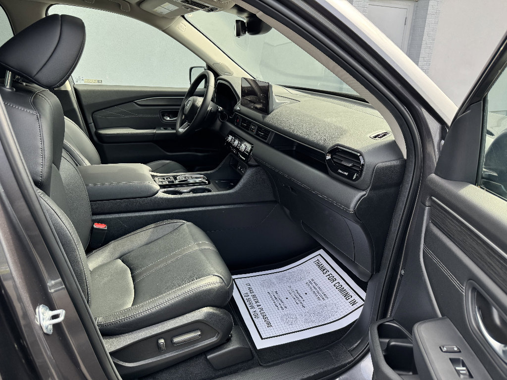 Used 2026 Honda Pilot Touring image 15