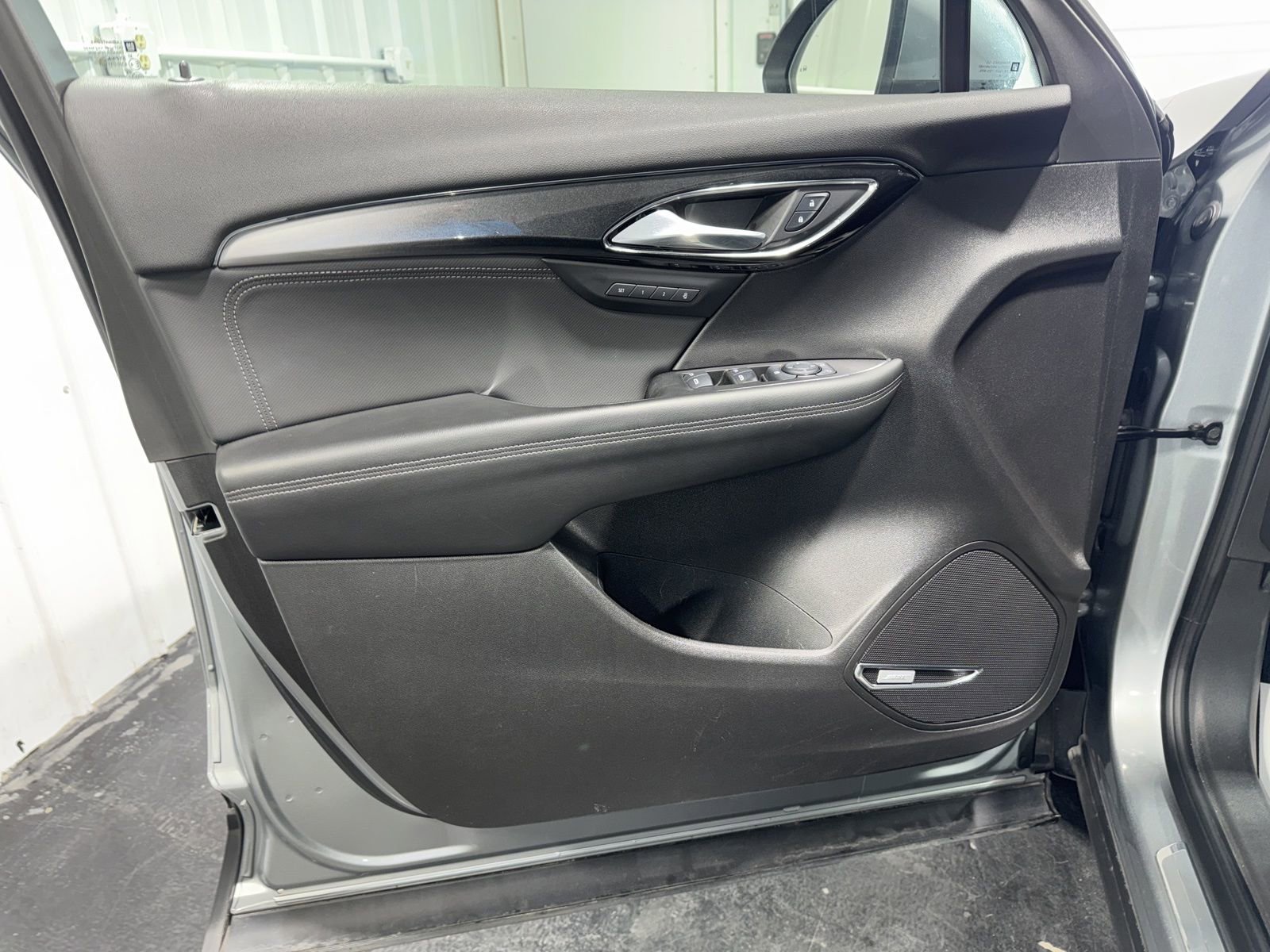 Used 2024 Buick Envision Preferred AWD/4WD image 18