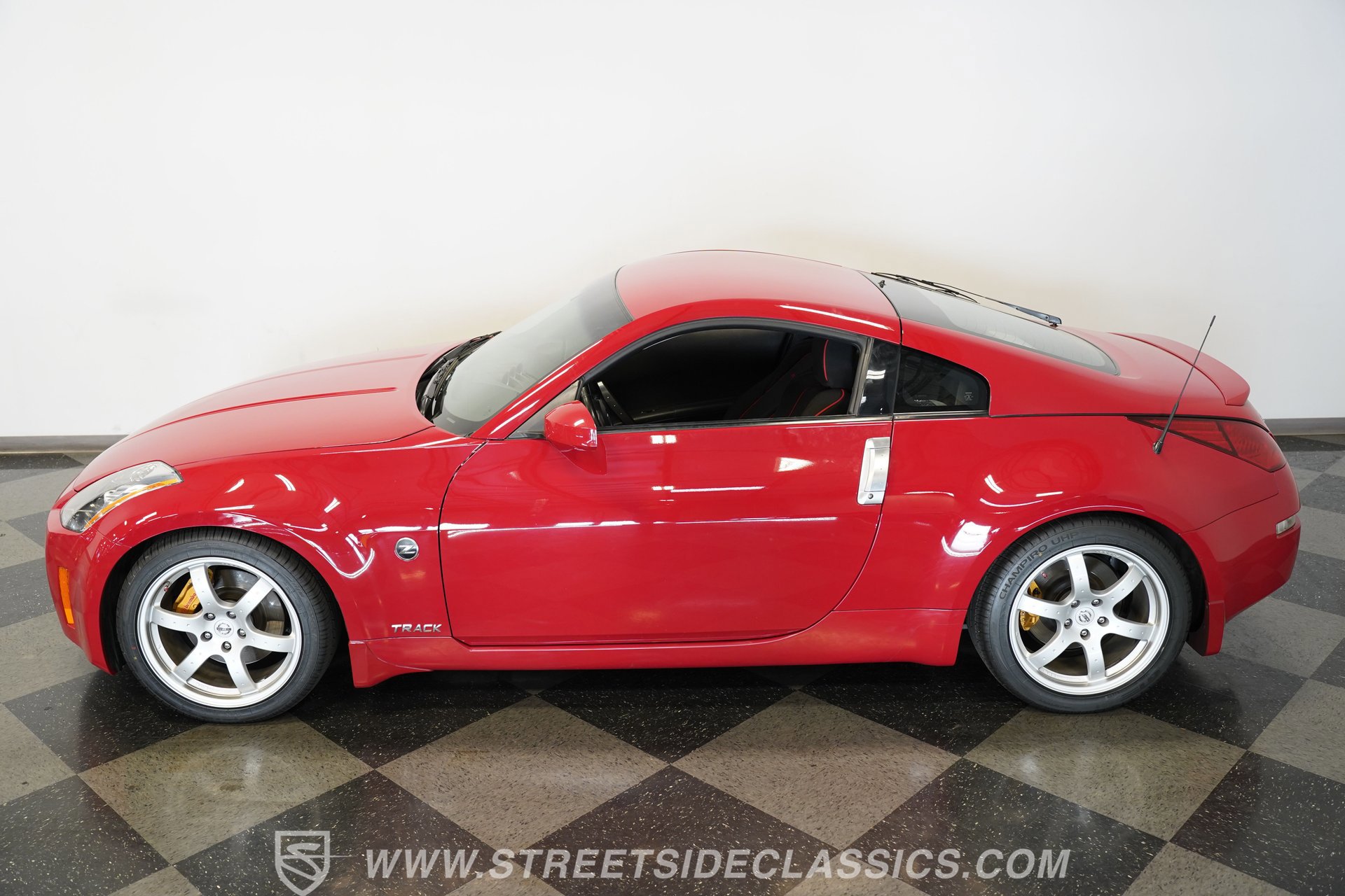 Used 2003 Nissan 350Z Track image 8