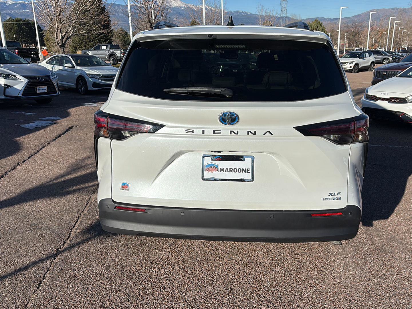 Used 2023 Toyota Sienna XLE image 29