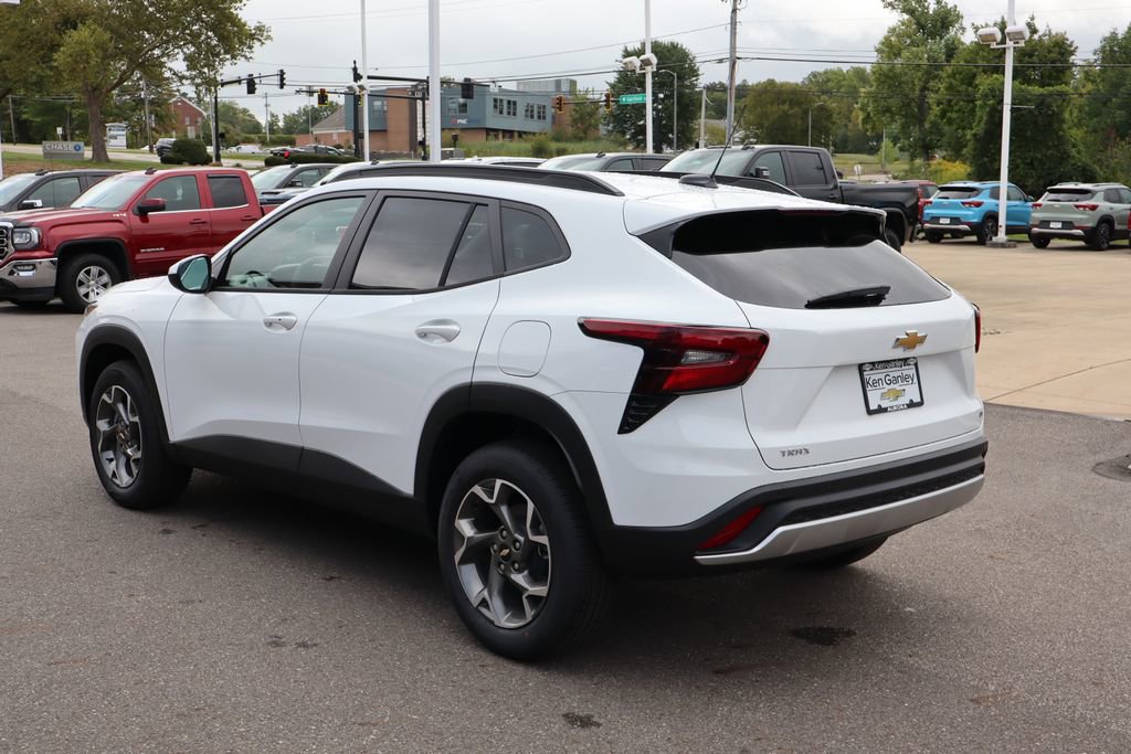 New 2026 Chevrolet Trax LT w/ Driver Confidence Package image 25