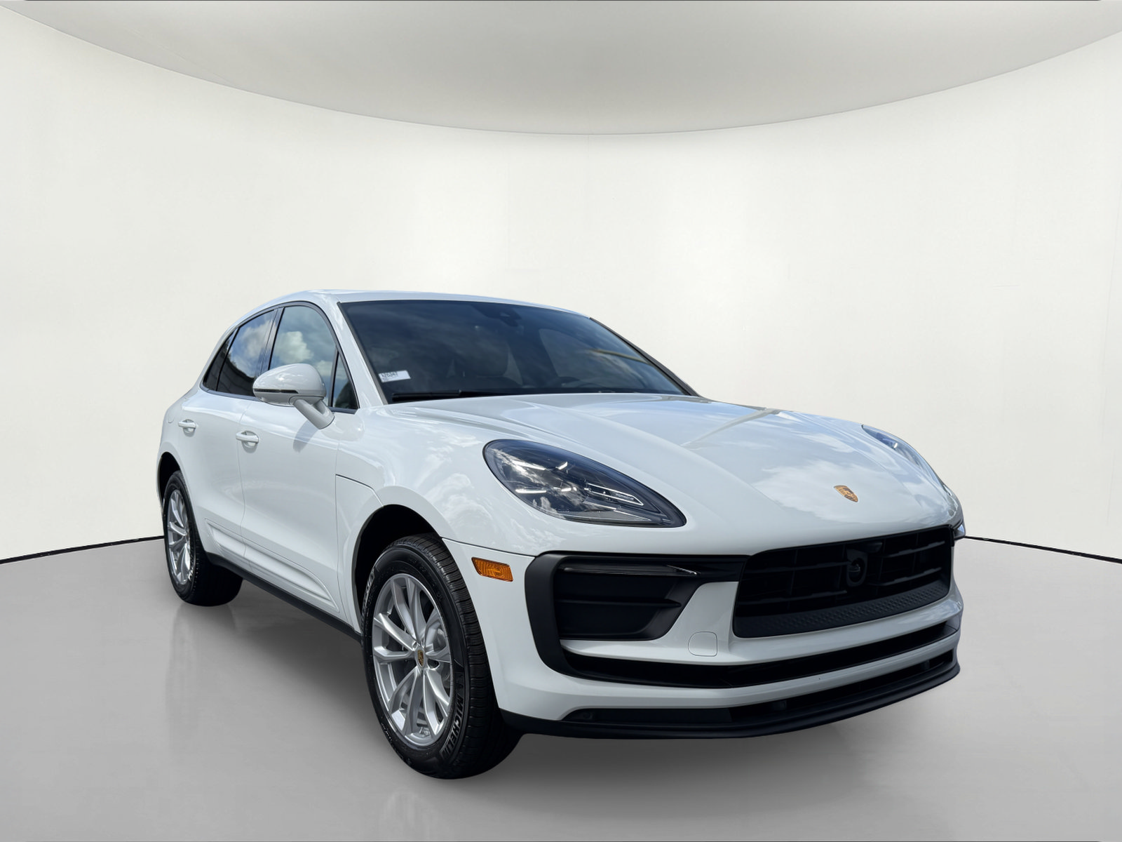 New 2026 Porsche Macan AWD/4WD image 10