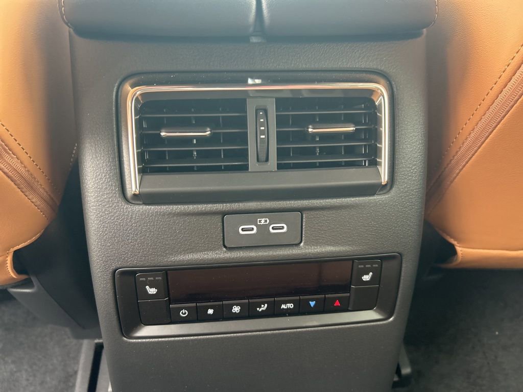 New 2025 MAZDA CX-70 3.3 Turbo S w/ Premium Plus image 18