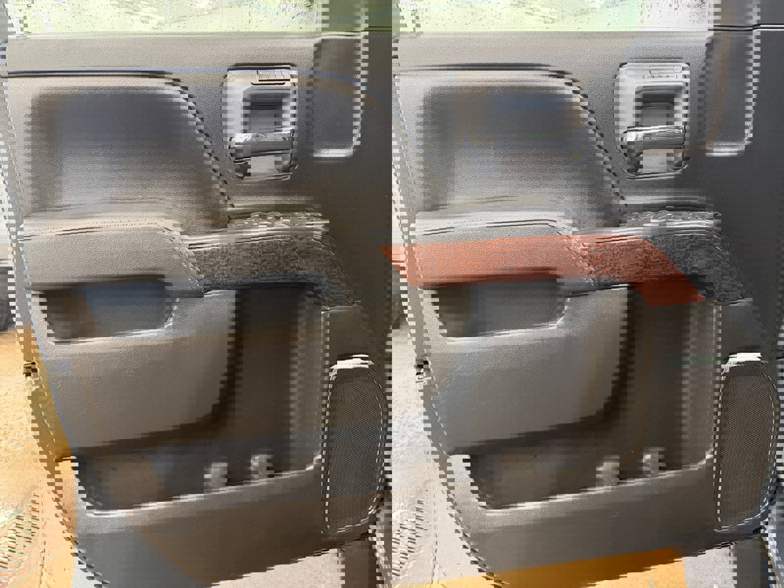 Used 2015 GMC Sierra 1500 SLT w/ SLT Preferred Package image 19