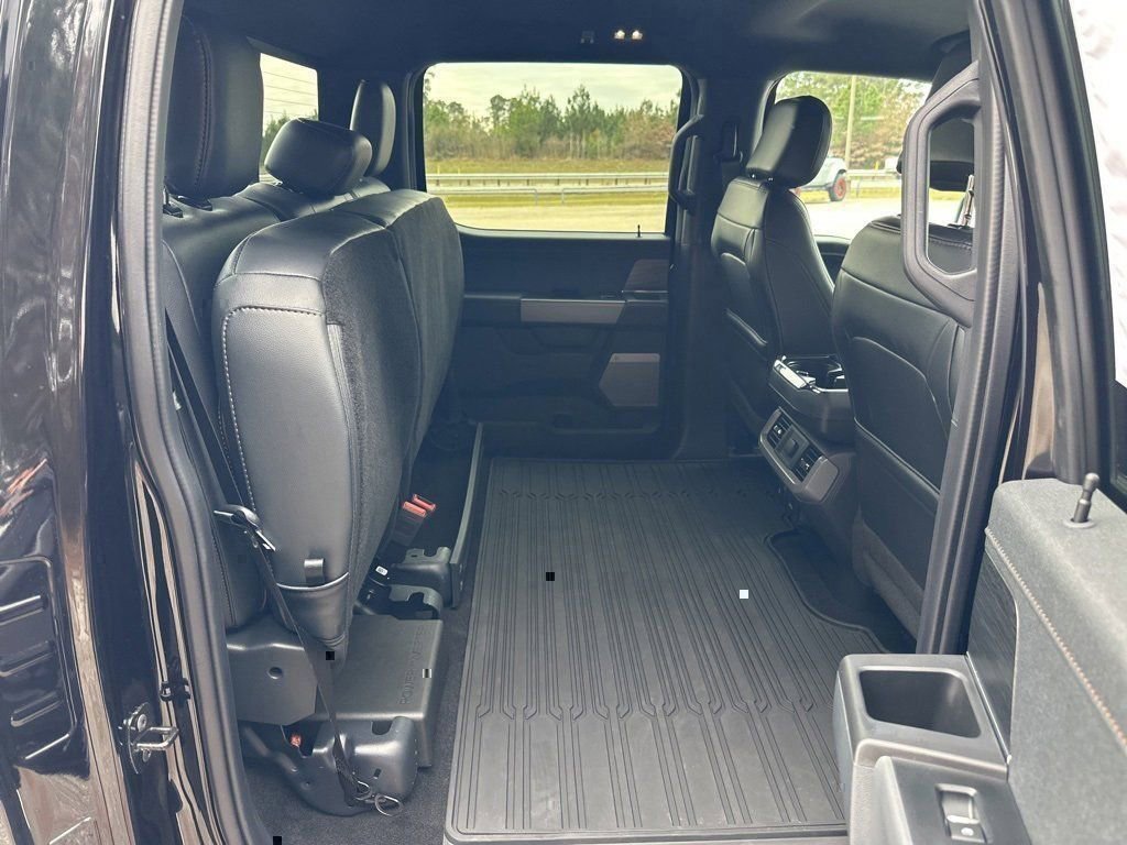 New 2024 Ford F150 Lariat w/ FX4 Off-Road Package image 40