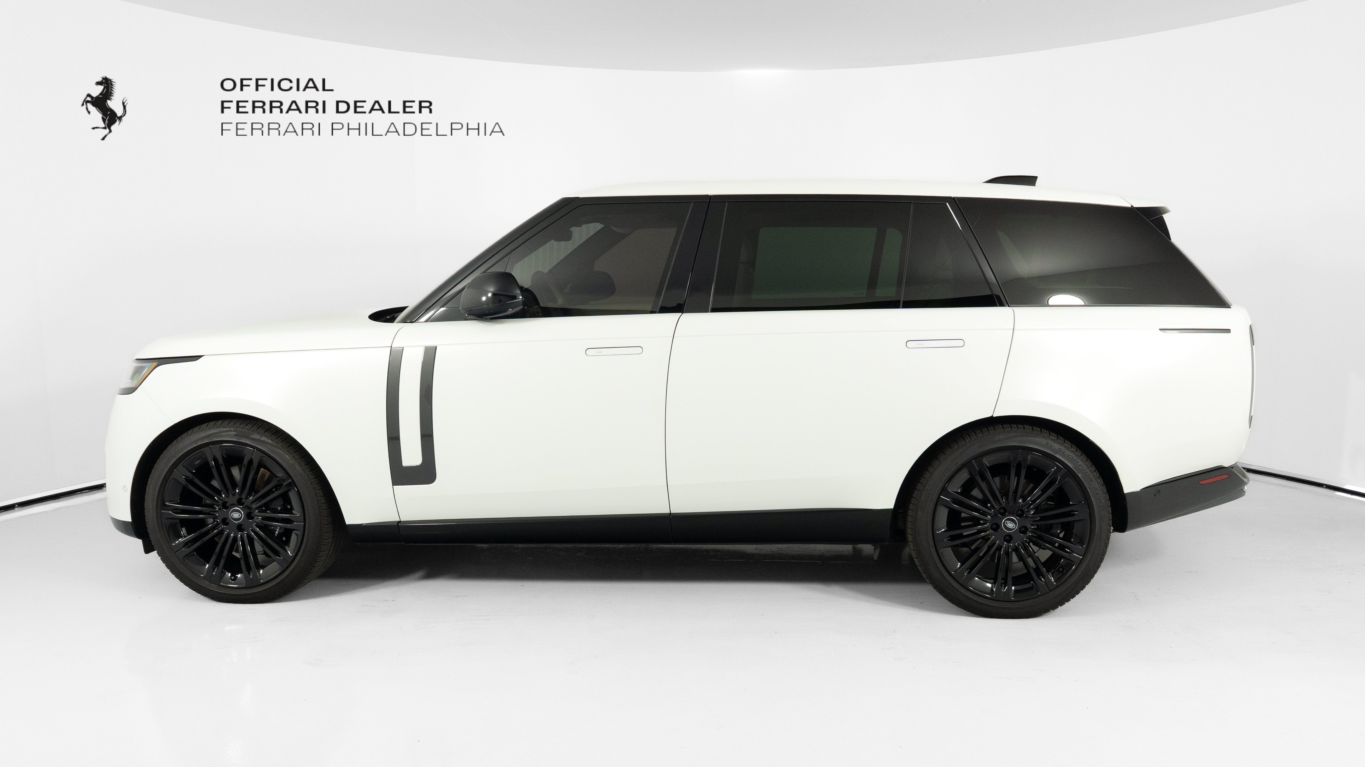Used 2023 Land Rover Range Rover Long Wheelbase SE AWD/4WD image 4