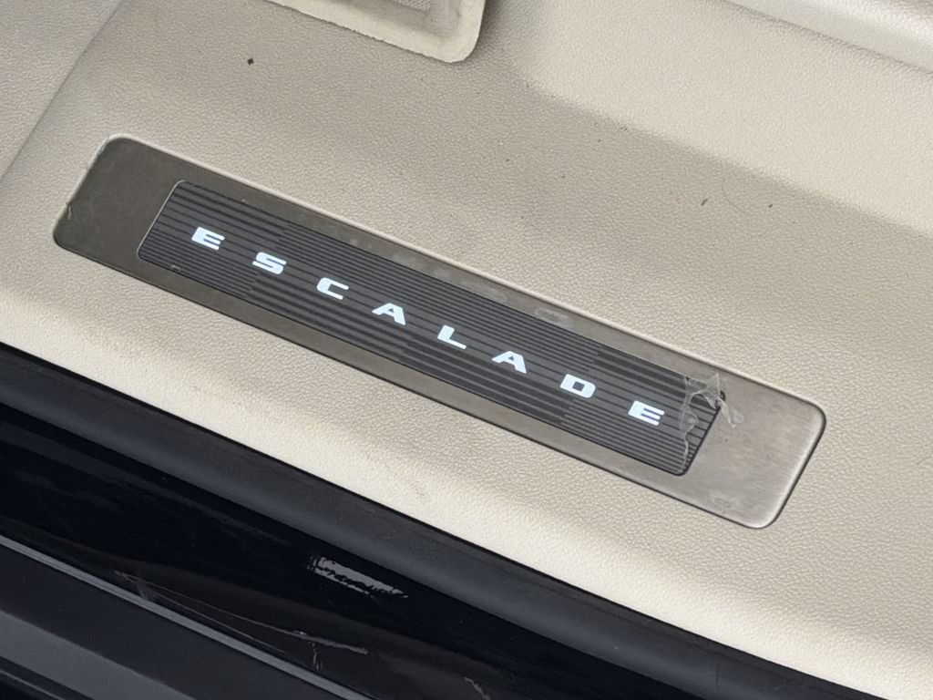Used 2024 Cadillac Escalade Sport Platinum AWD/4WD image 45