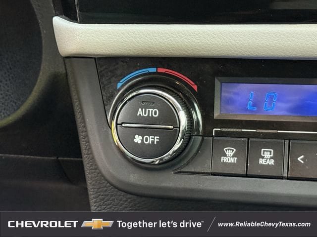 Used 2014 Toyota Corolla LE FWD image 22