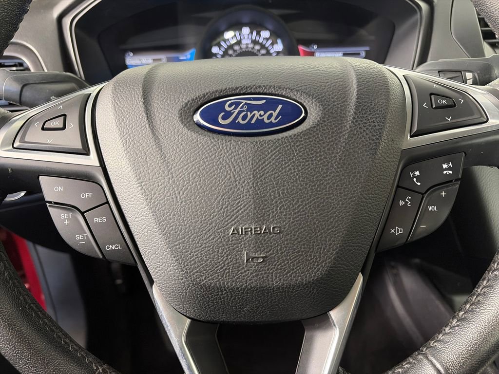 Certified 2018 Ford Fusion SE w/ Equipment Group 201A FWD image 16