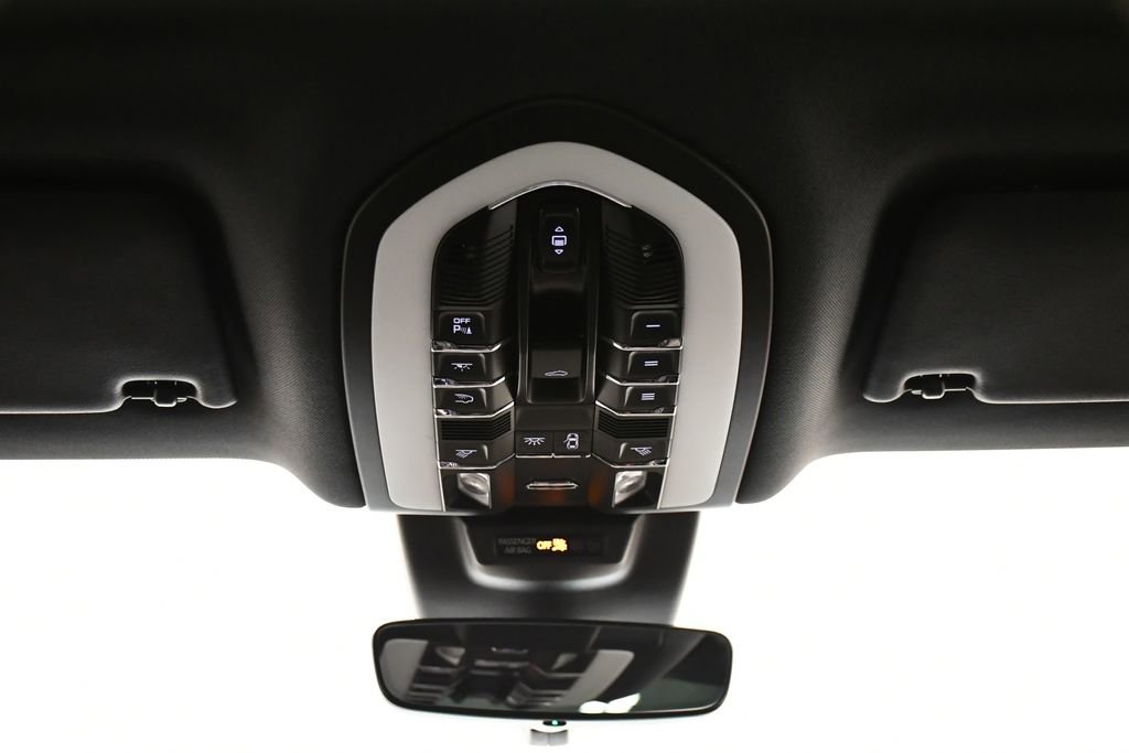 Used 2024 Porsche Macan S image 35