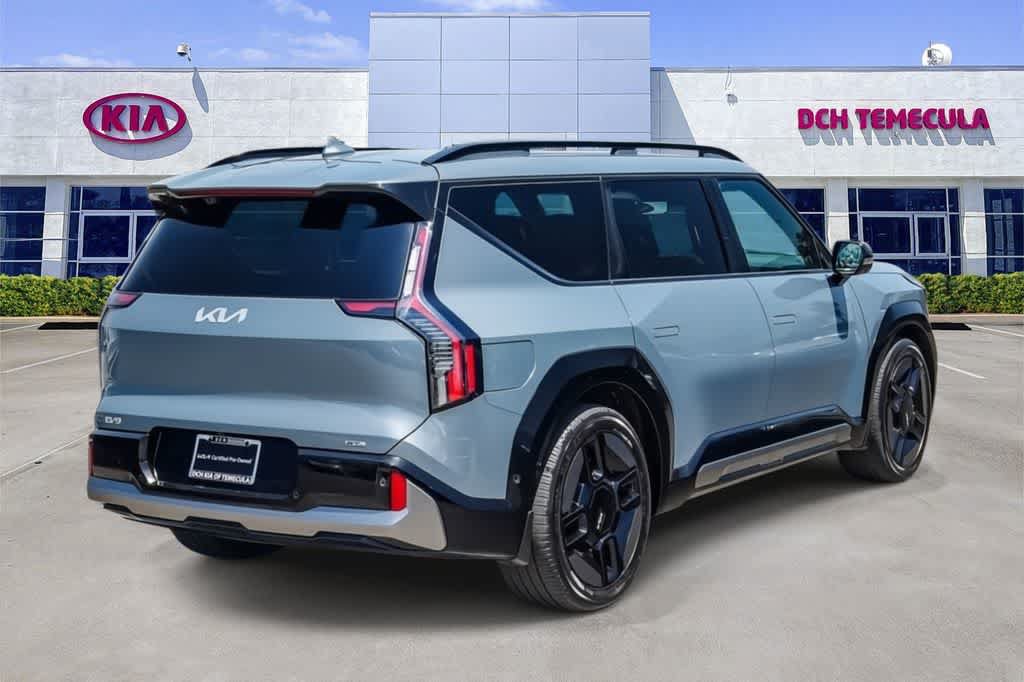 Certified 2024 Kia EV9 GT-Line AWD/4WD image 4