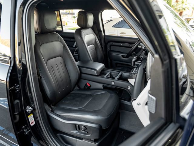 Used 2021 Land Rover Defender 110 X-Dynamic HSE AWD/4WD image 32