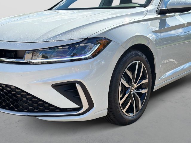New 2027 Volkswagen Jetta SE FWD image 10