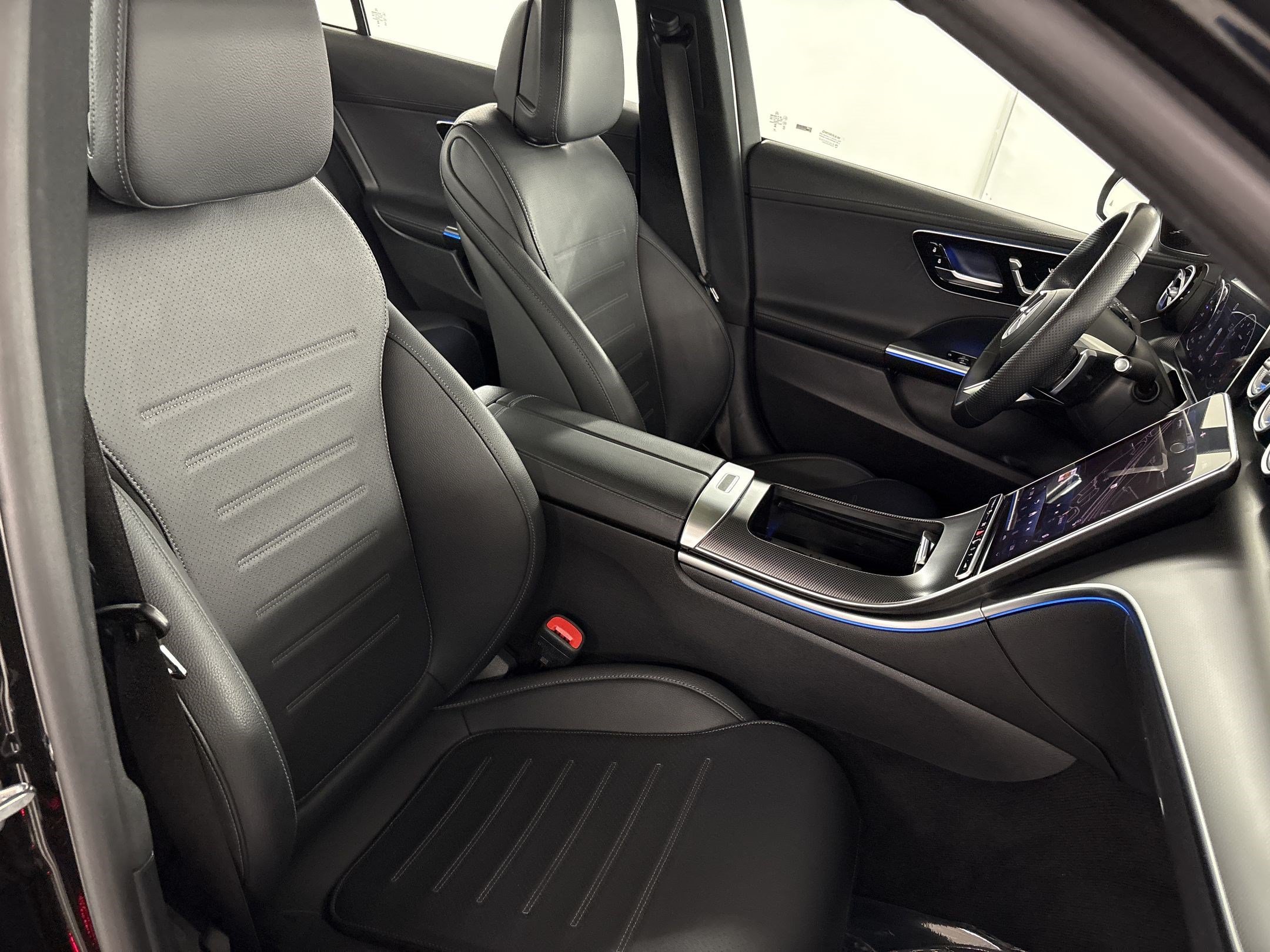 Certified 2024 Mercedes-Benz C 300 4MATIC Sedan image 22