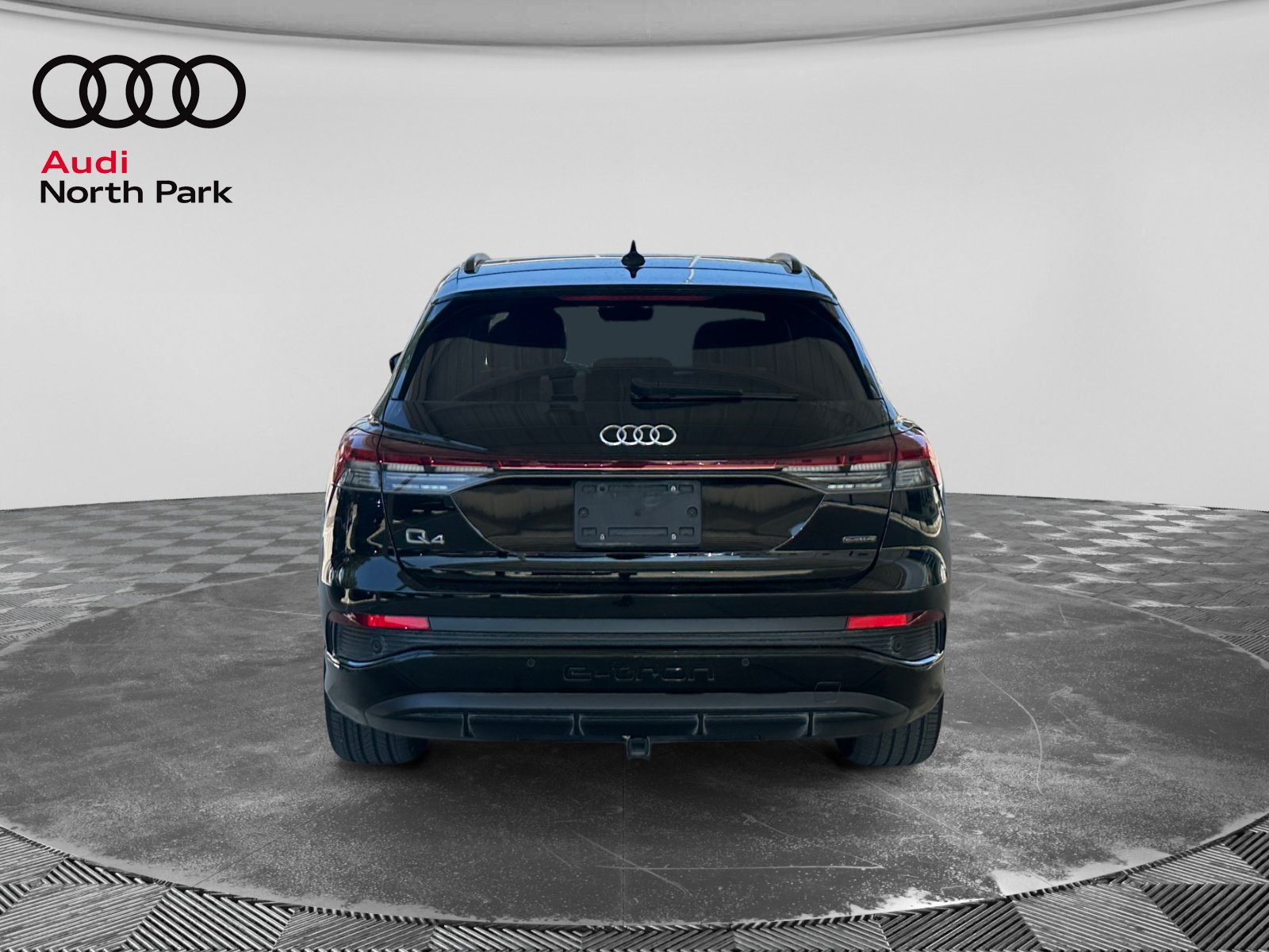 Used 2024 Audi Q4 e-tron Premium w/ Convenience Package AWD/4WD image 4