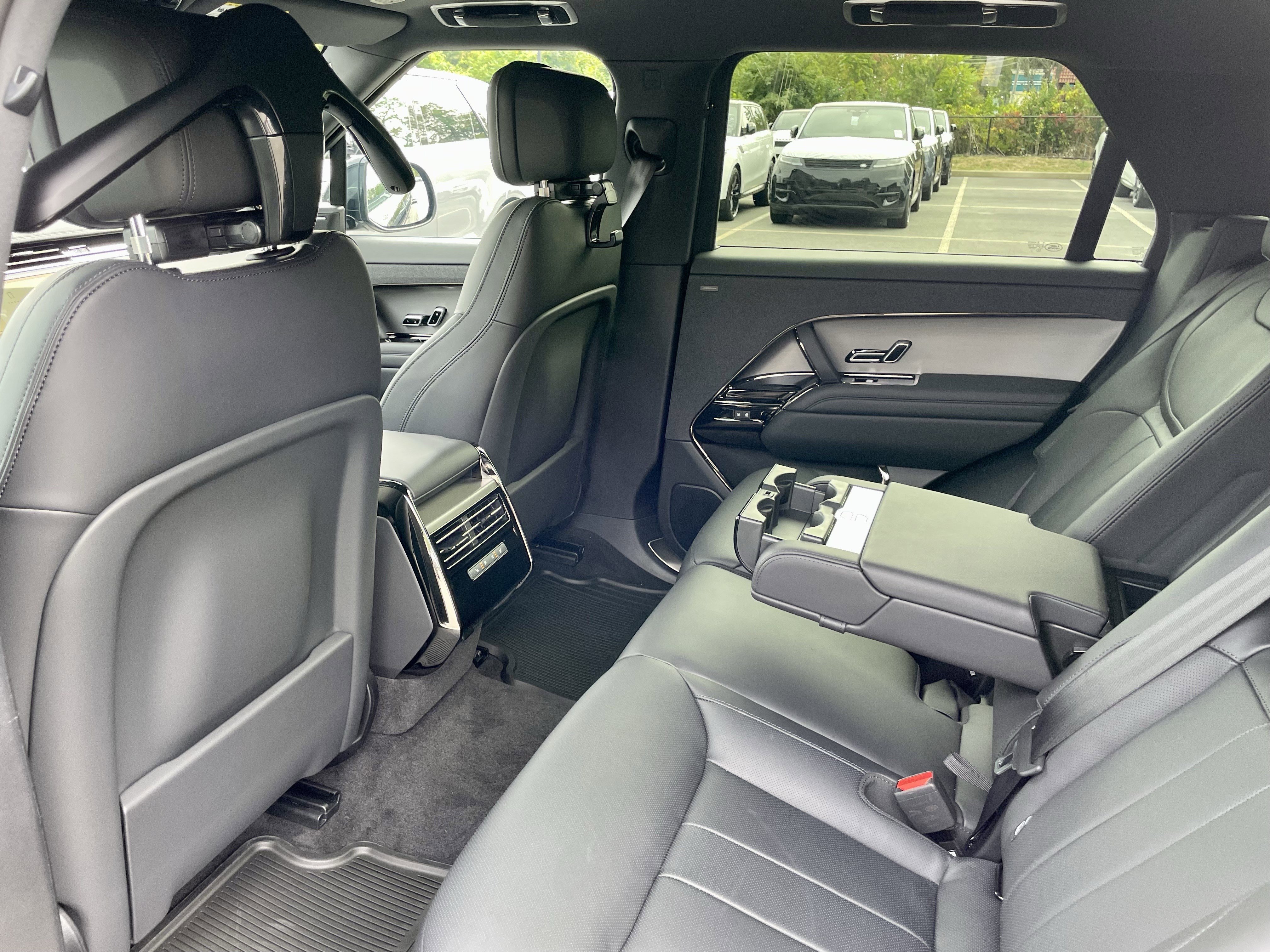 New 2025 Land Rover Range Rover Sport Dynamic SE image 30