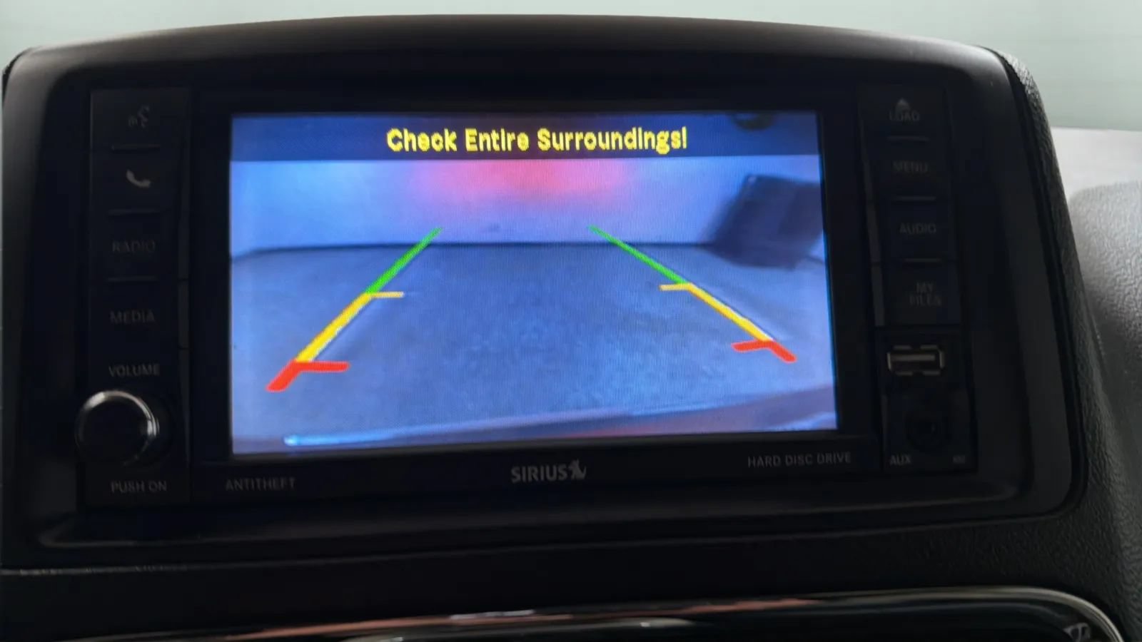 Used 2018 Dodge Grand Caravan SXT FWD image 13