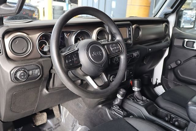 Used 2020 Jeep Gladiator Sport image 20