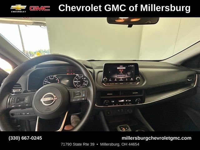 Used 2024 Nissan Rogue SV AWD/4WD image 18
