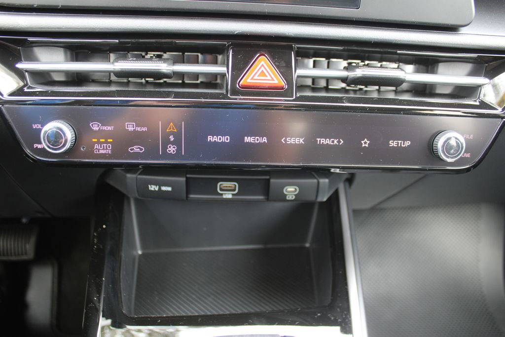 New 2026 Kia Niro EX FWD image 36