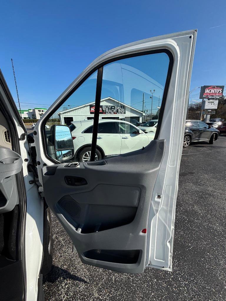Used 2017 Ford Transit 350 148 Medium Roof image 28