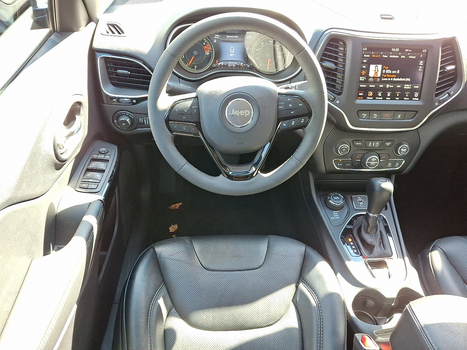 Certified 2023 Jeep Cherokee Altitude Lux image 12