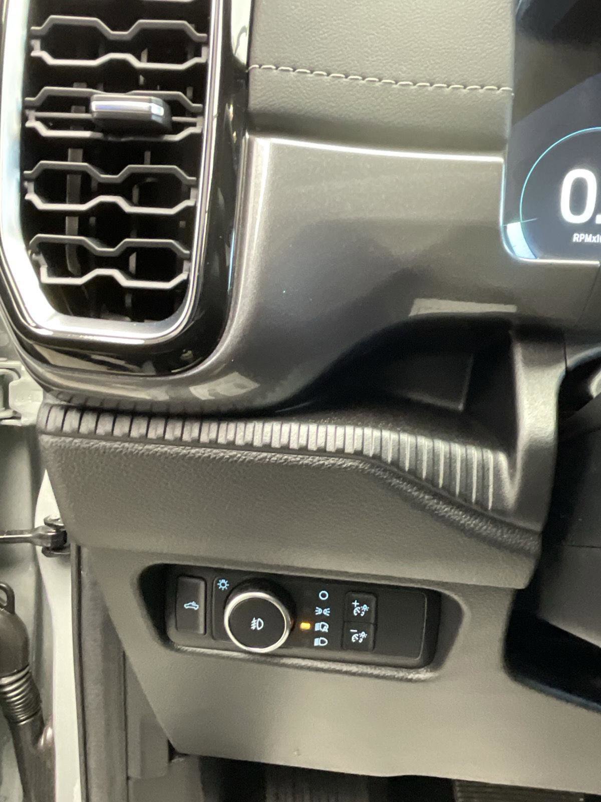 New 2024 Ford Ranger Lariat w/ Trailer Tow Package image 22