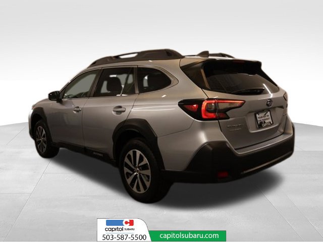 Used 2024 Subaru Outback Premium AWD/4WD image 5