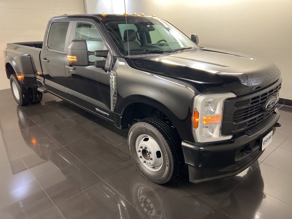 Used 2025 Ford F350 XL image 1