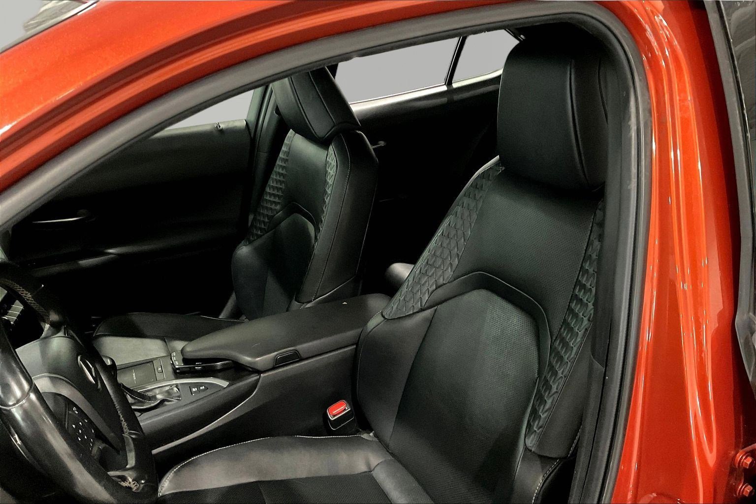 Used 2019 Lexus UX 250h w/ Premium Package AWD/4WD image 19