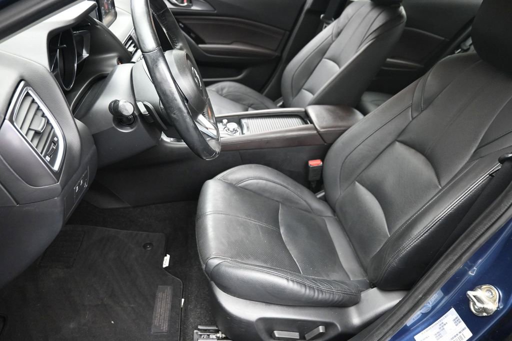 Used 2017 MAZDA MAZDA3 Grand Touring w/ Premium Equipment Package FWD image 13