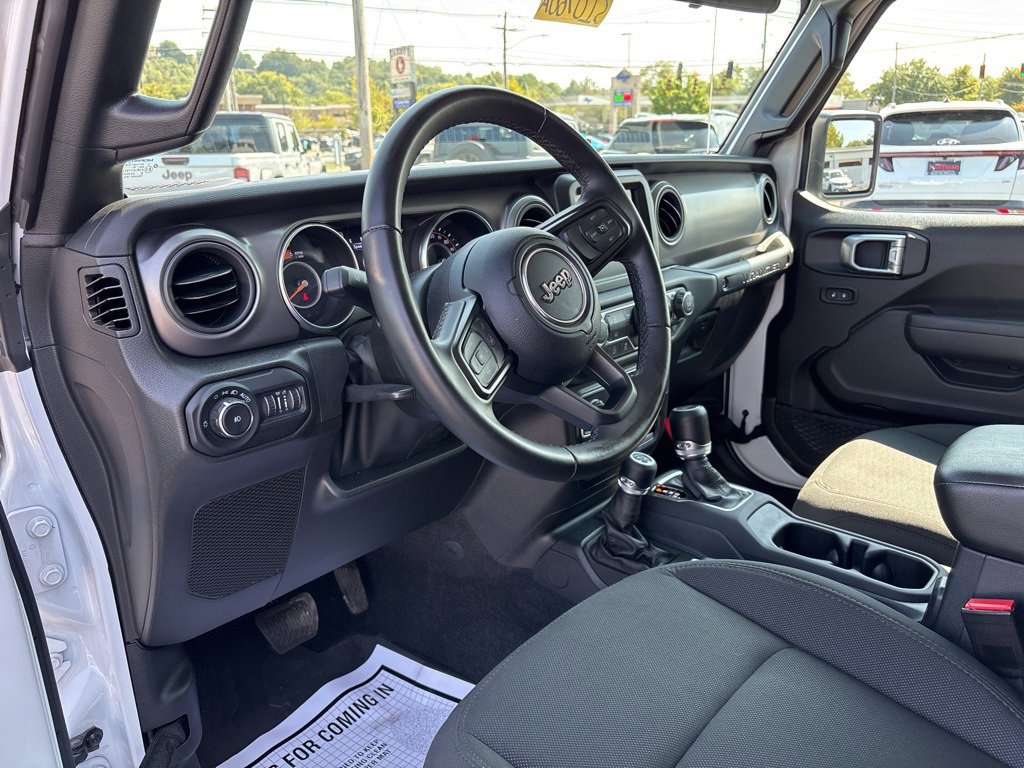 Used 2022 Jeep Wrangler Unlimited Sport image 17