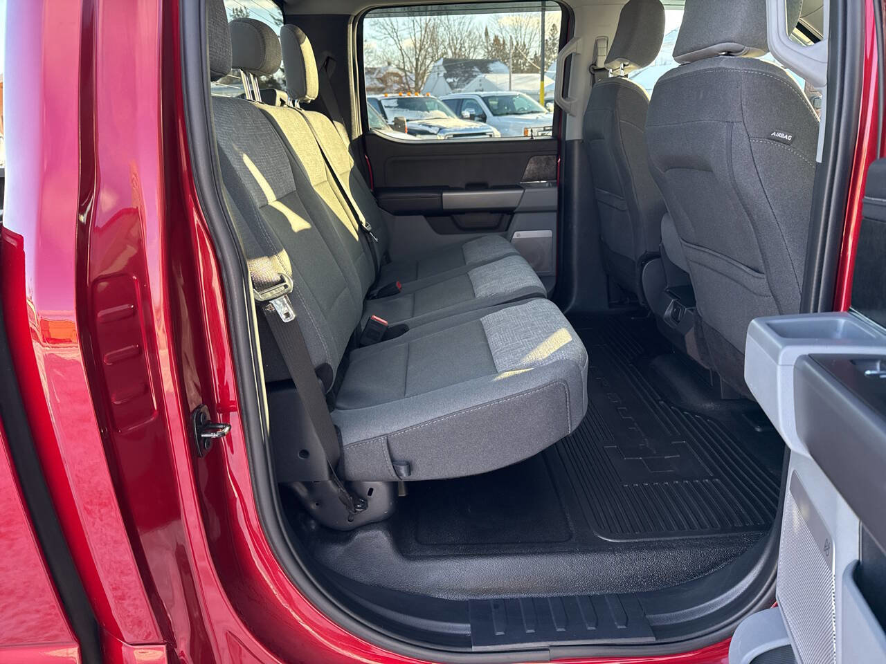 Certified 2025 Ford F350 XLT w/ Black Appearance Package AWD/4WD image 21