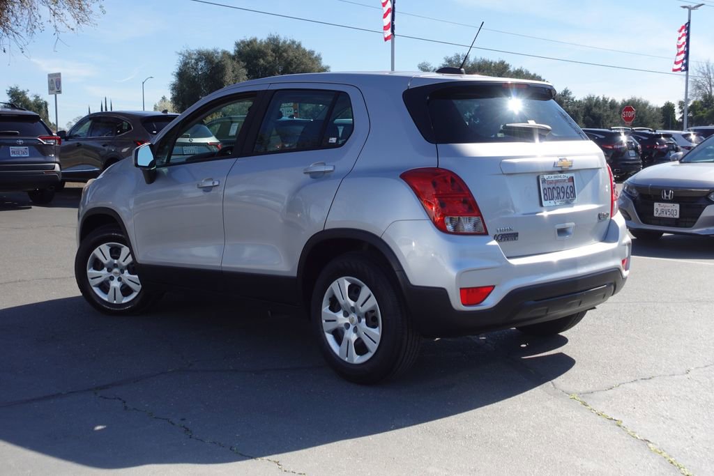 Used 2018 Chevrolet Trax LS image 9