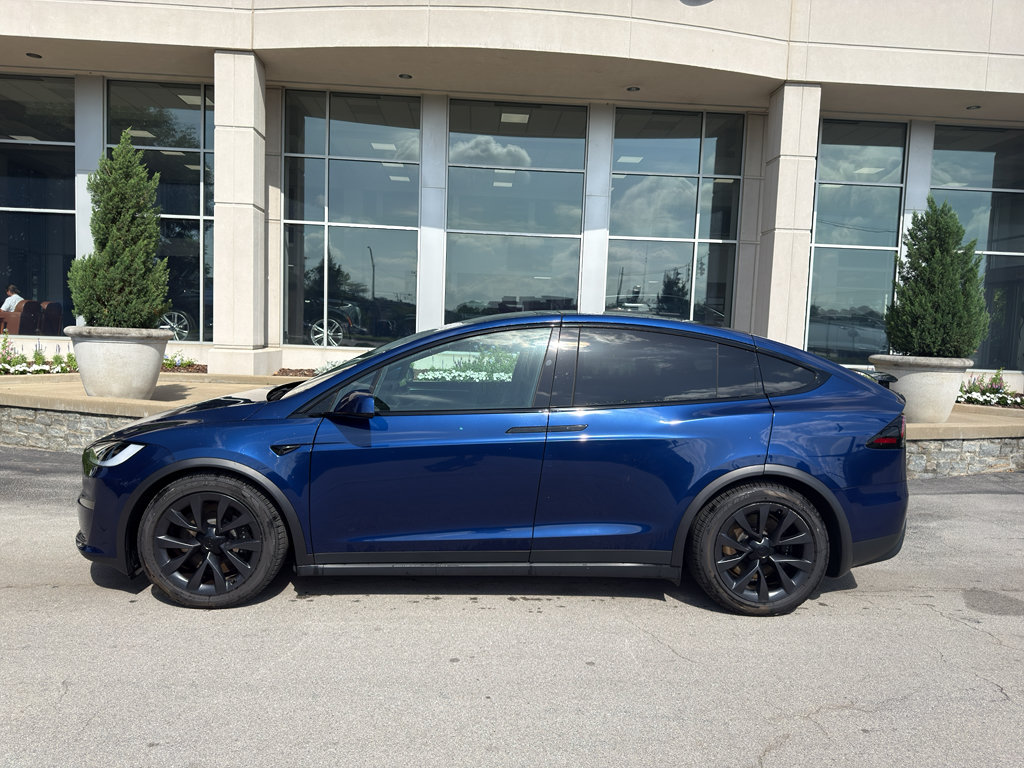 Used 2023 Tesla Model X AWD/4WD image 2