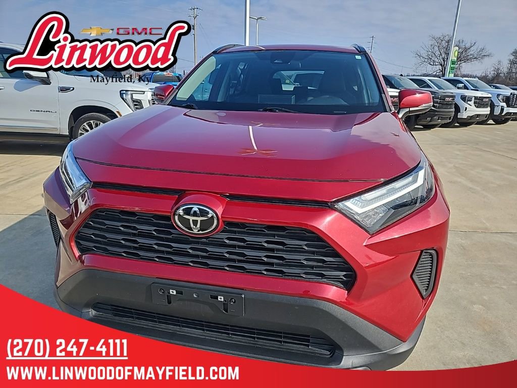 Used 2023 Toyota RAV4 XLE image 3