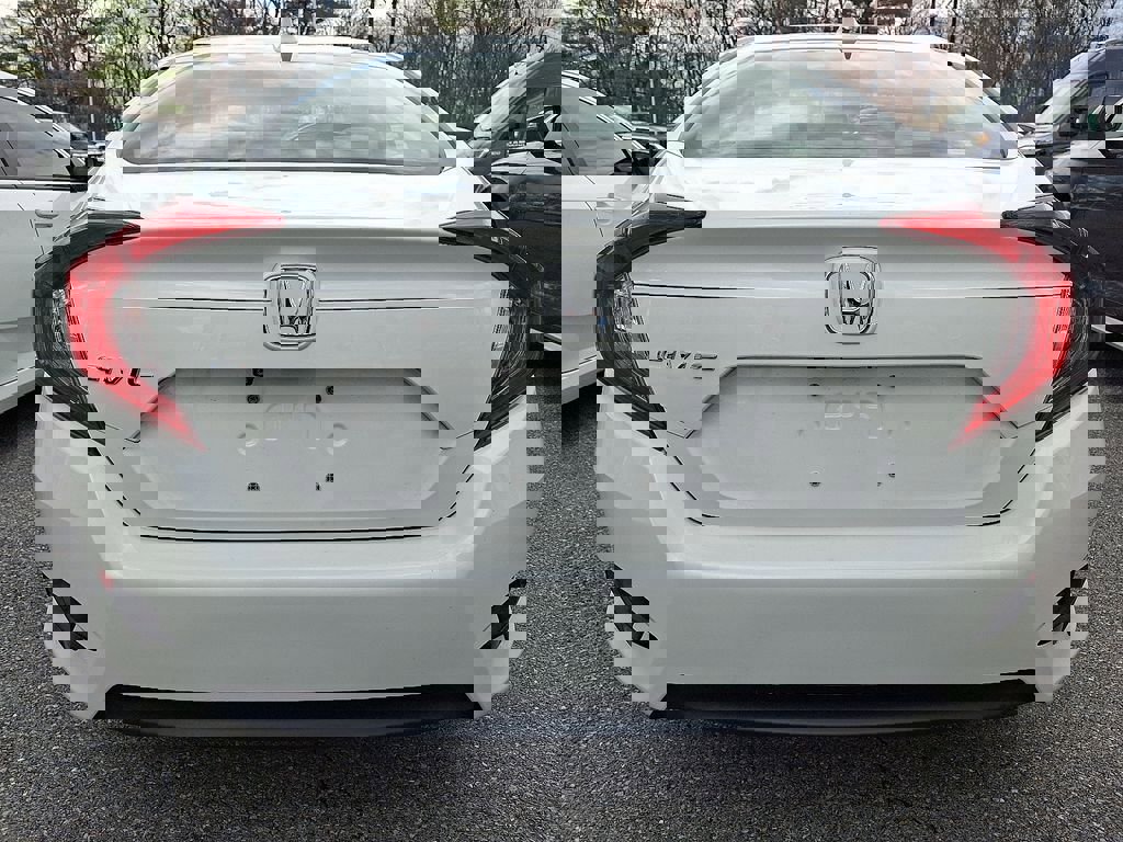 Used 2018 Honda Civic EX image 5