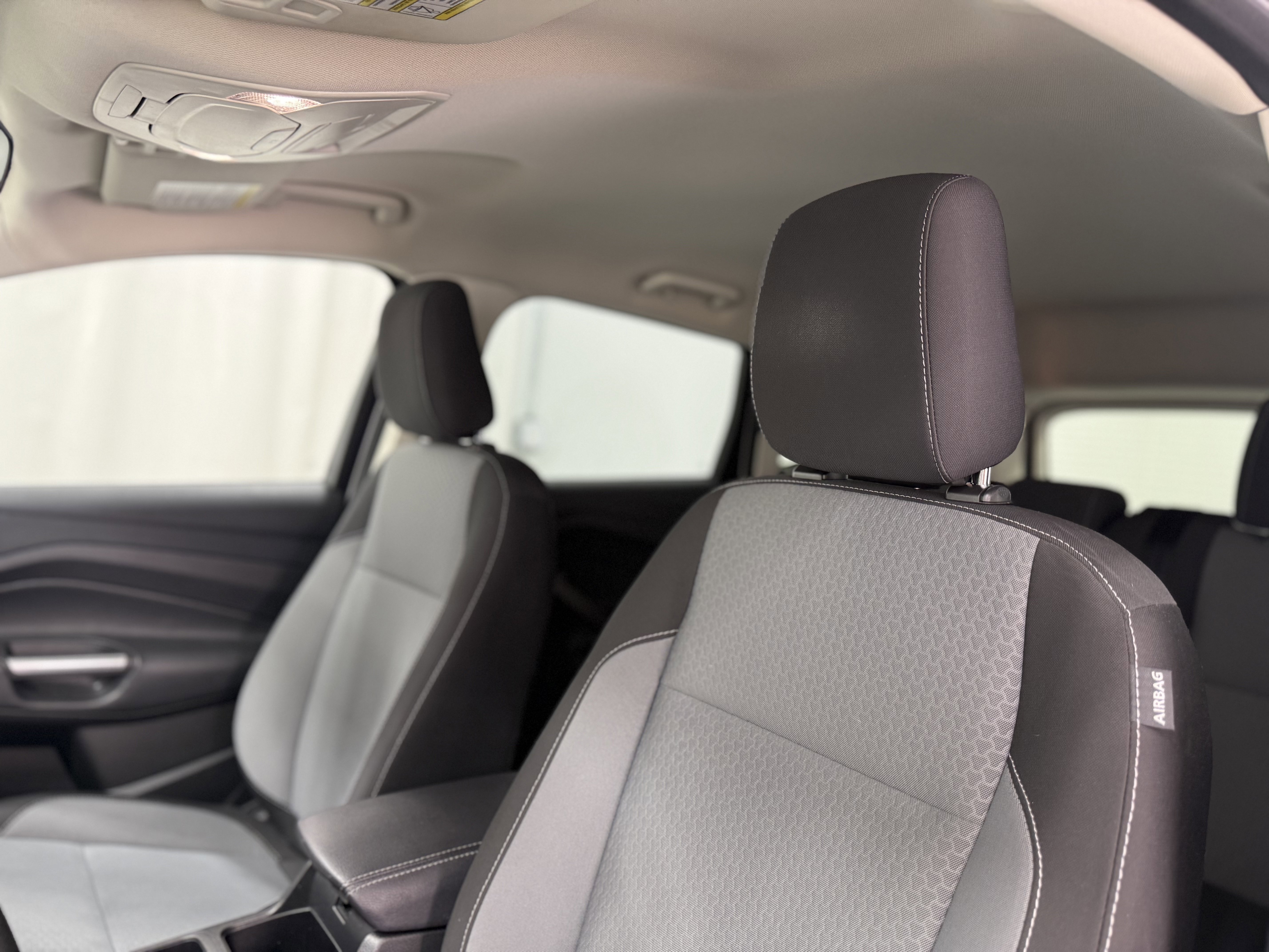 Used 2018 Ford Escape SE w/ SE Sync 3 Package image 15