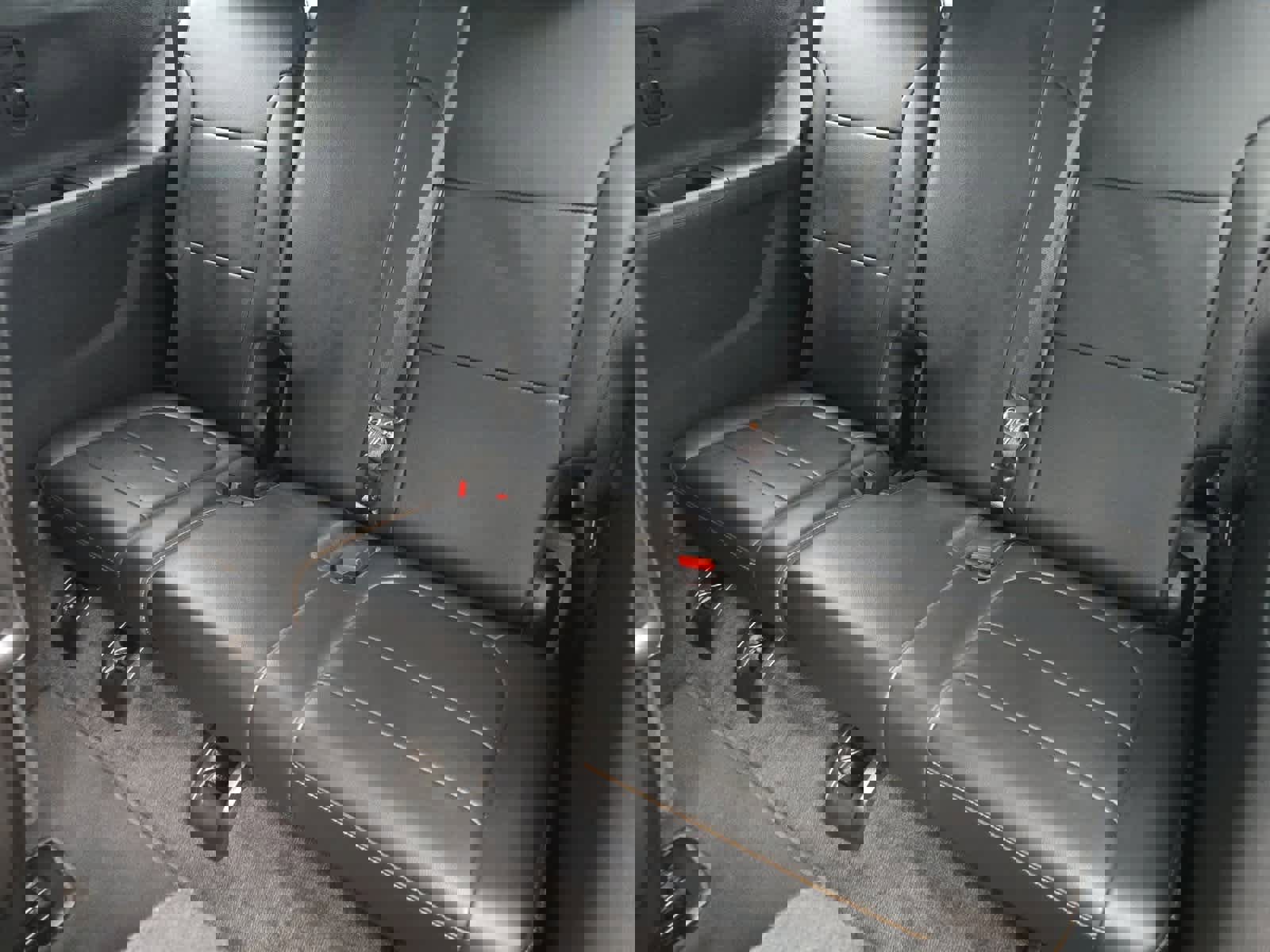 Used 2021 Chevrolet Traverse RS image 15