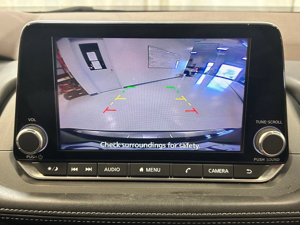 Used 2023 Nissan Rogue SV AWD/4WD image 14