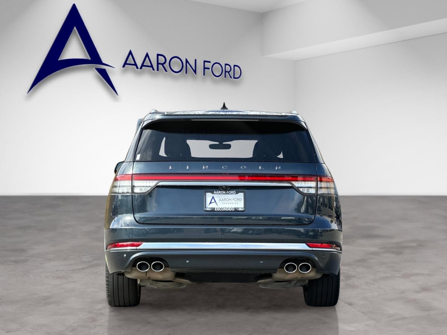 Used 2023 Lincoln Aviator Black Label Grand Touring AWD/4WD image 5