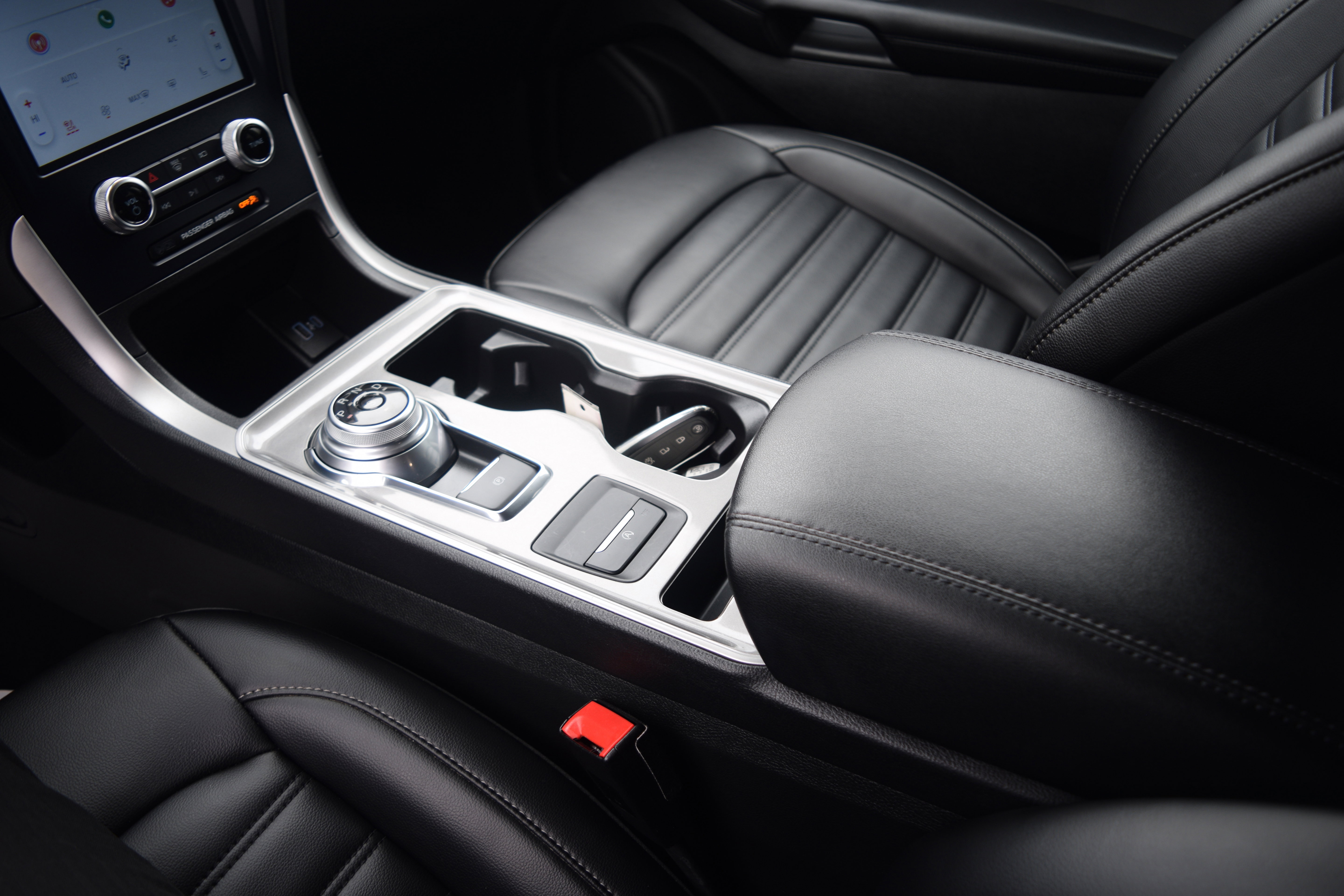 Used 2023 Ford Edge SEL w/ Convenience Package image 12