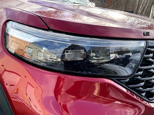 Used 2022 Ford Explorer ST-Line w/ Class IV Trailer Tow Package image 32