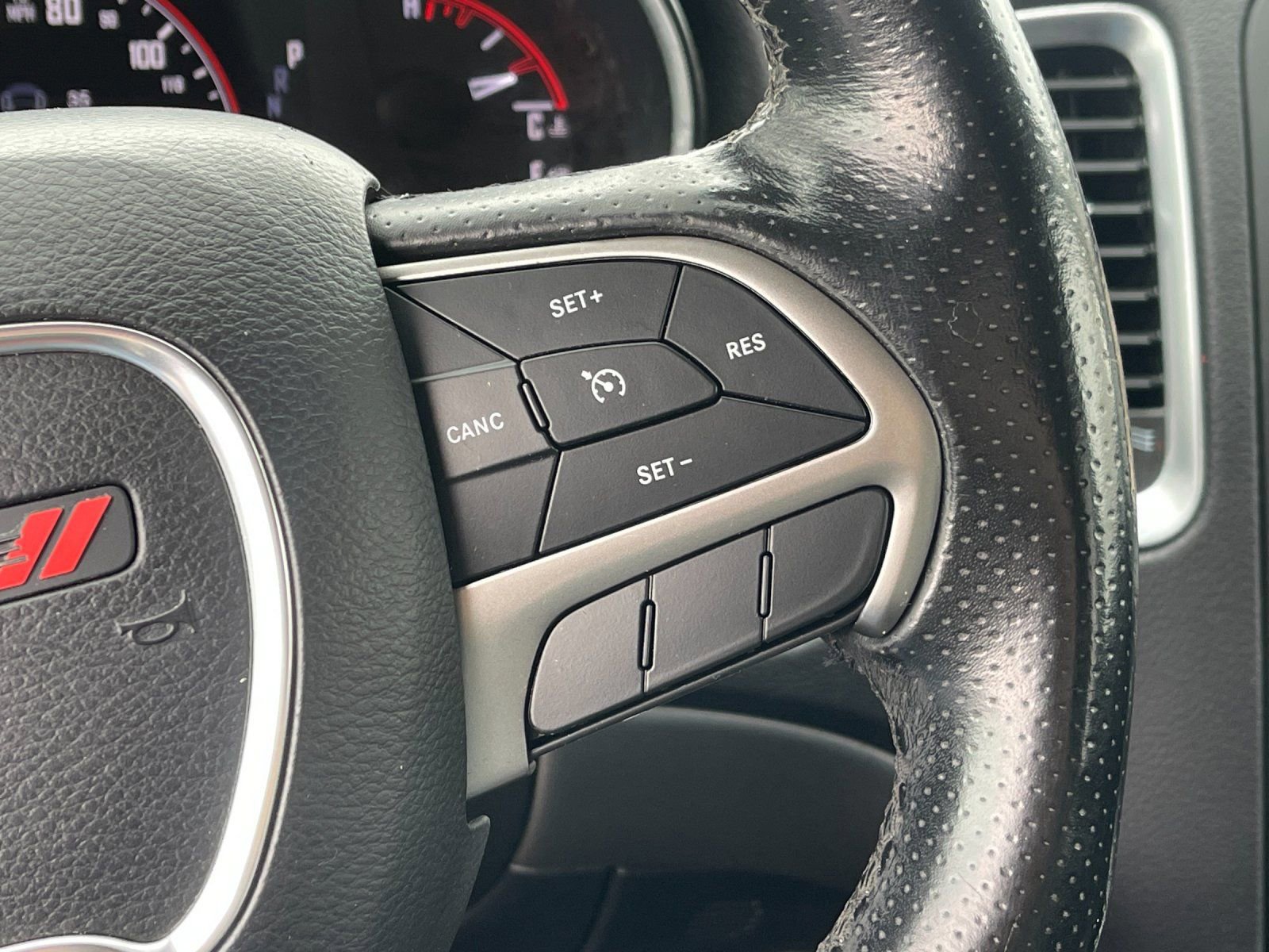 Used 2020 Dodge Durango SXT w/ 3rd Row Seating Group image 28