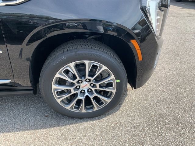 New 2026 GMC Yukon XL Denali w/ Denali Reserve Package image 2