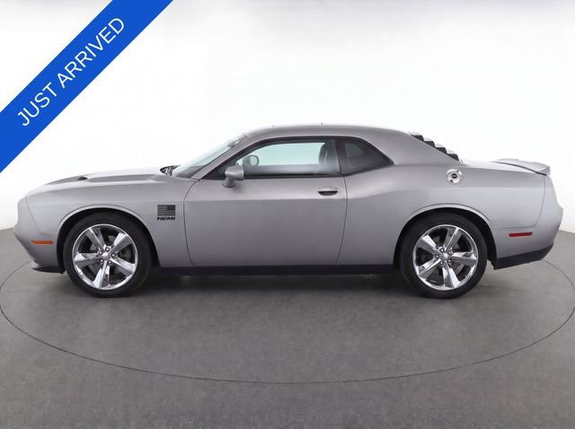 Used 2018 Dodge Challenger R/T RWD image 4