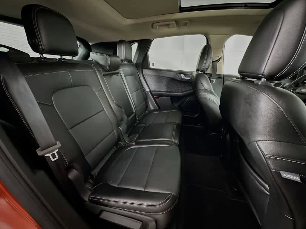 Certified 2020 Ford Escape Titanium AWD/4WD image 34
