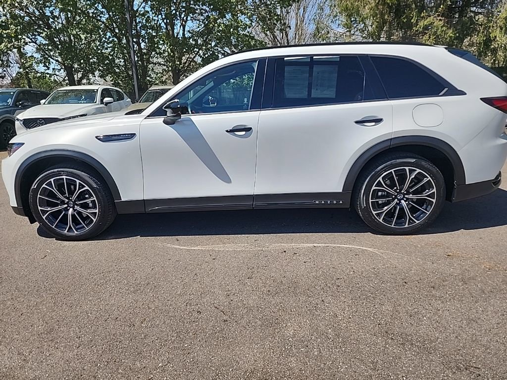 Certified 2025 MAZDA CX-70 Plug-In Hybrid w/ Premium Plus AWD/4WD image 8
